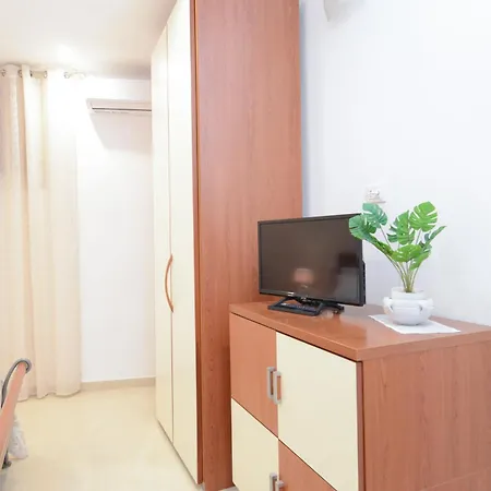 Holiday home Paola *
